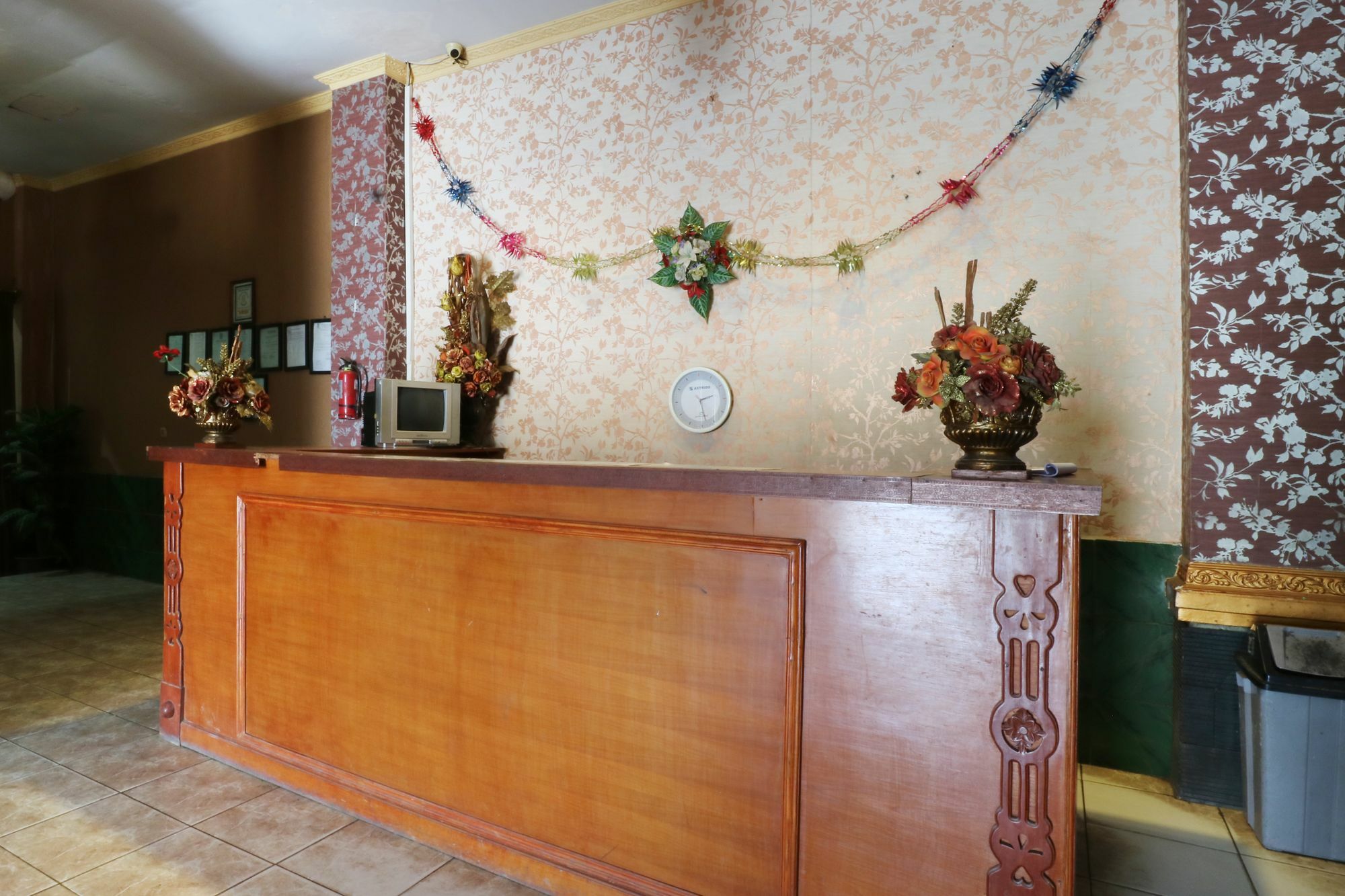 Hotel Ellysta Tangerang Exterior foto
